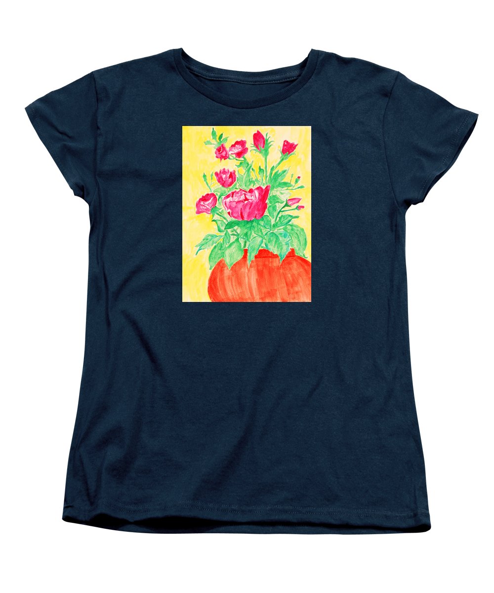 Red Flowers in a Brown vase - Women's T-Shirt (Standard Fit)