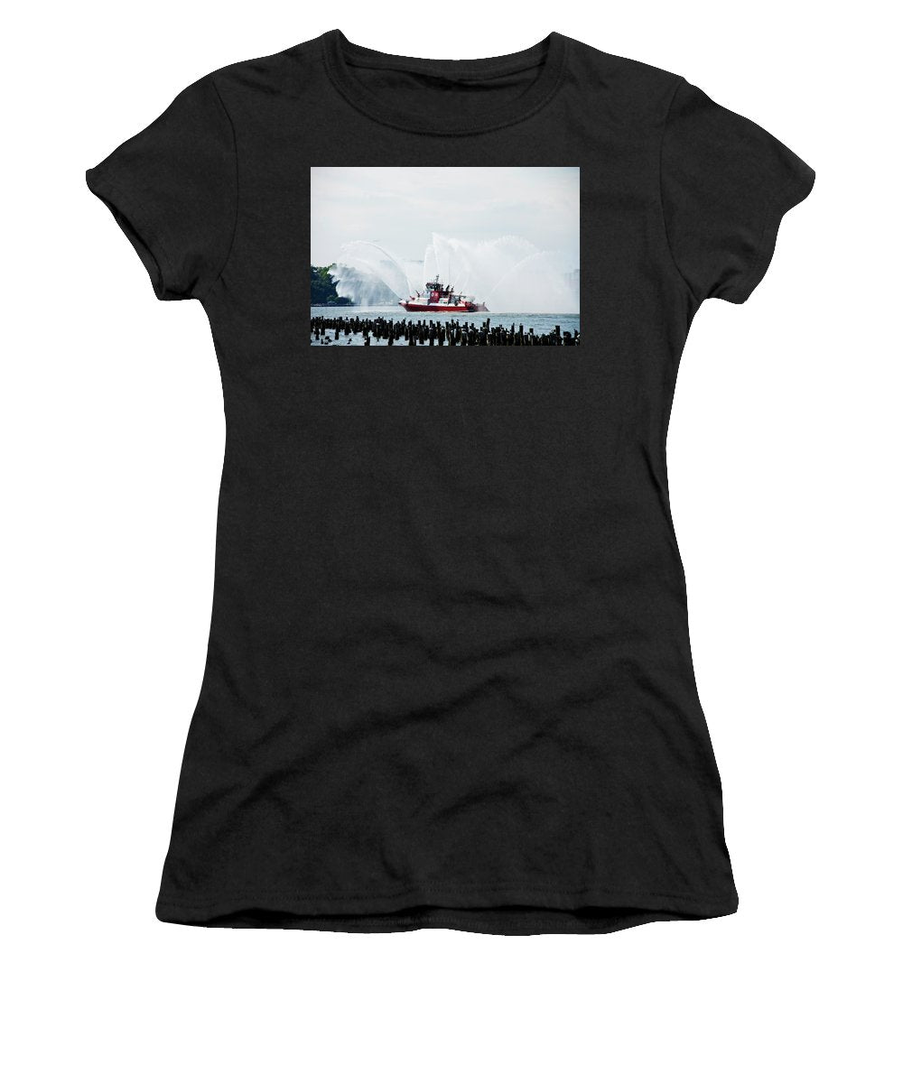 Water Boat - Women's T-Shirt