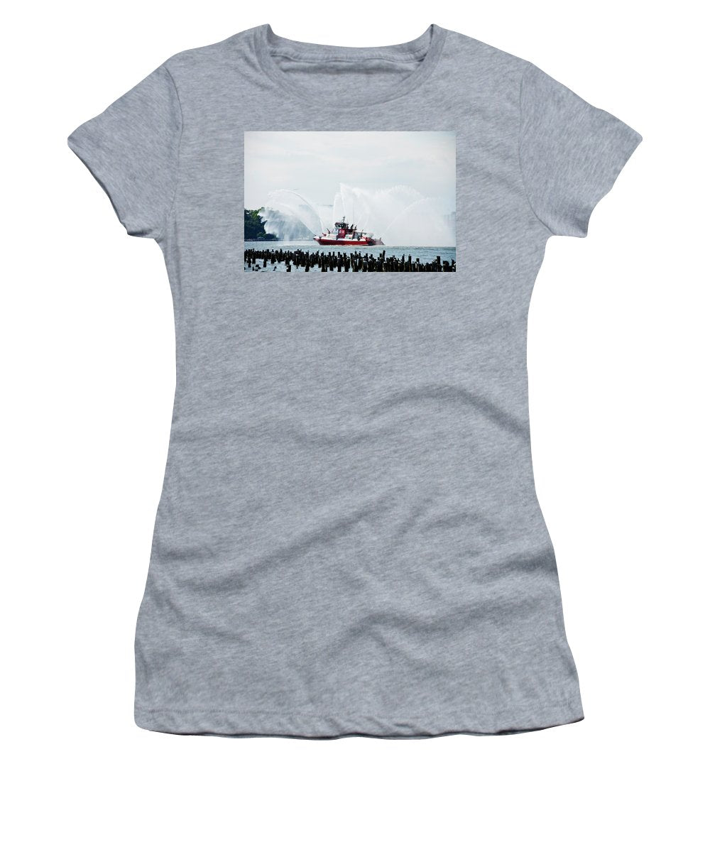Water Boat - Women's T-Shirt